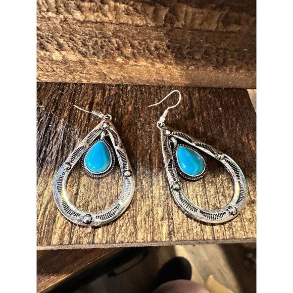 Boho Hippie Cowgirl Western Stamped Turquoise Teardrop Silver Earrings, Gift Box - Picture 5 of 8